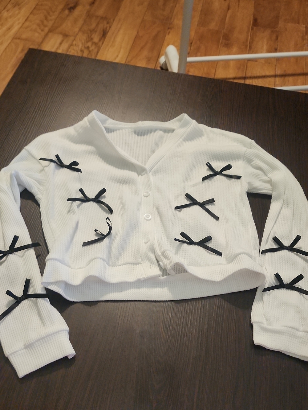 Gucci White Knit Cardigan with Black Ribbon Bows